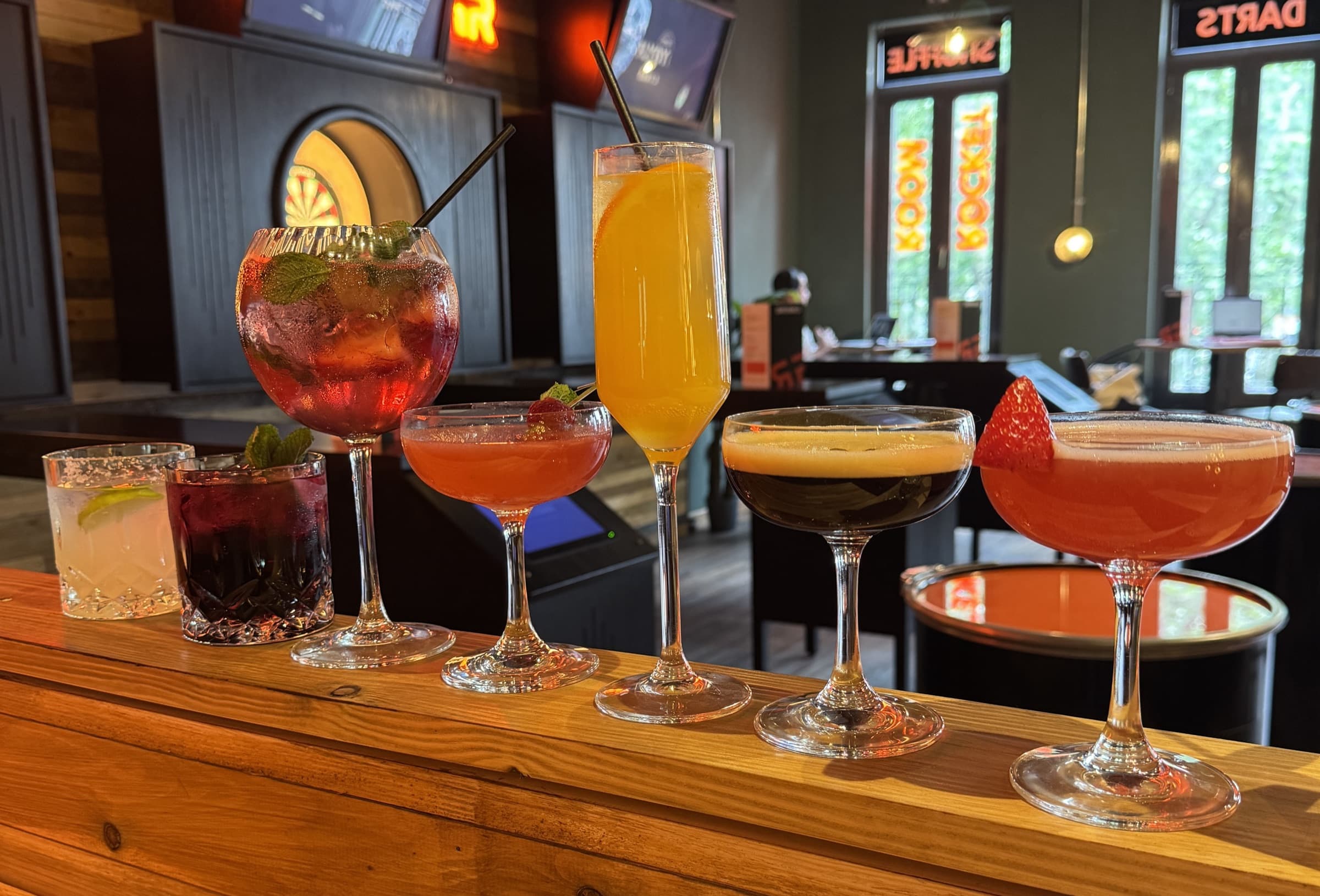 Cocktails & Drinks